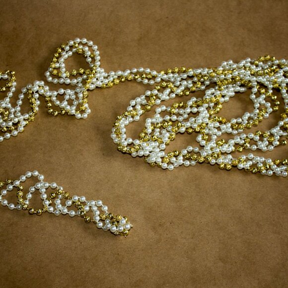 garland - Picture 2 of 4